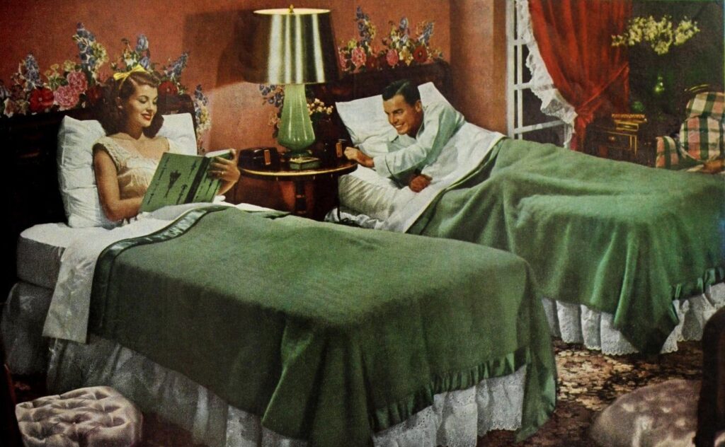 A separate bed or bedroom is not a luxury but a tool for healthy sleep. Image source: ru.pinterest.com. Photo.