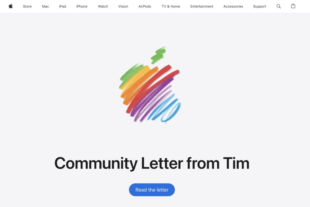 What Tim Cook said about his departure as Apple's CEO. This is the splash screen greeting all visitors on Apple's website. Photo.