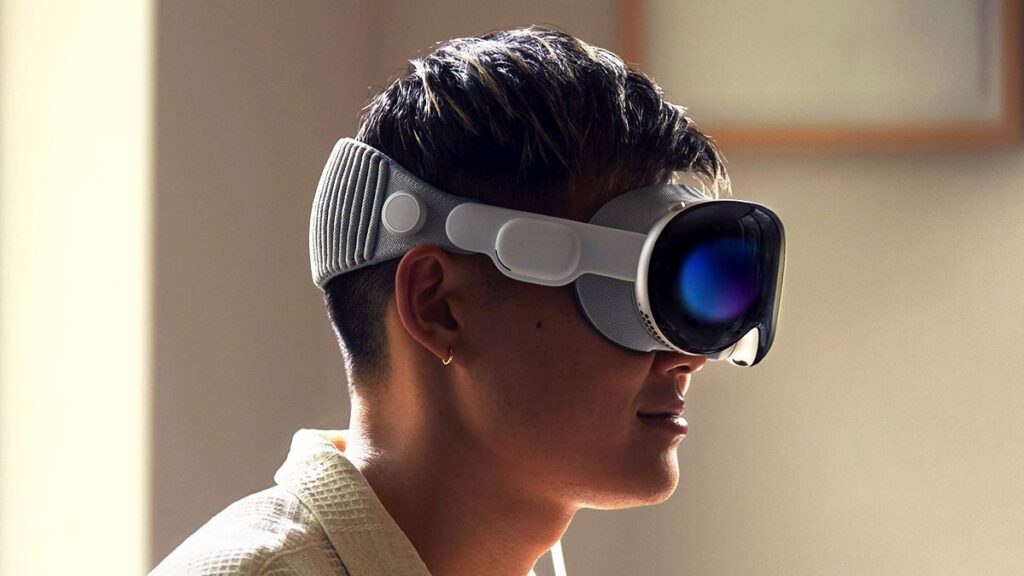 What happened to Apple Vision Pro. There are still too many questions about the device.