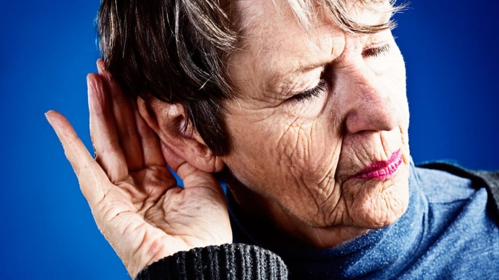 Closing your eyes doesn't necessarily improve hearing. Photo.