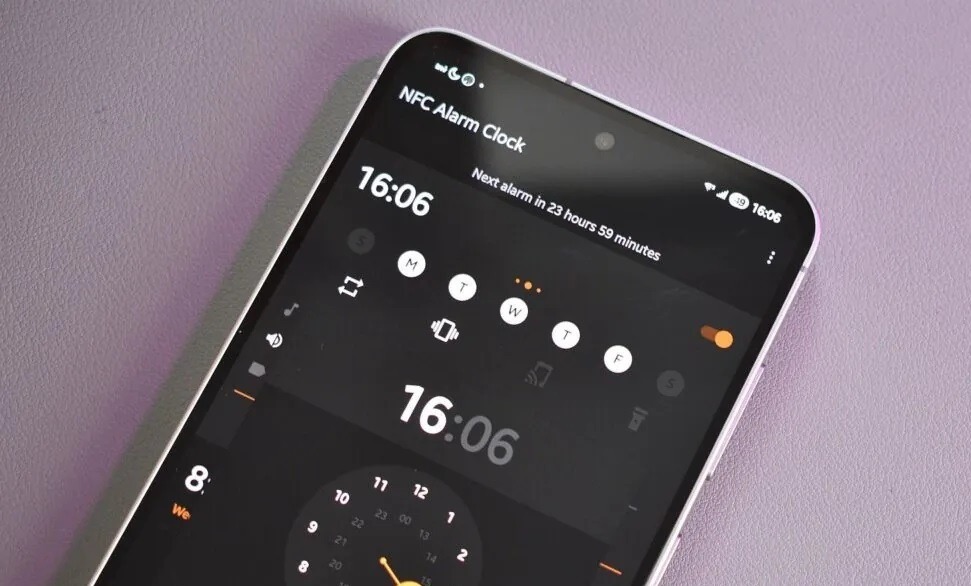 A visually simple alarm that requires NFC to dismiss. Image: androidauthority.com
