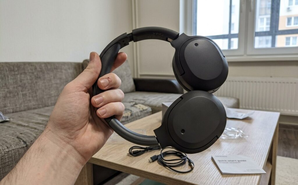 The headphones also look stylish