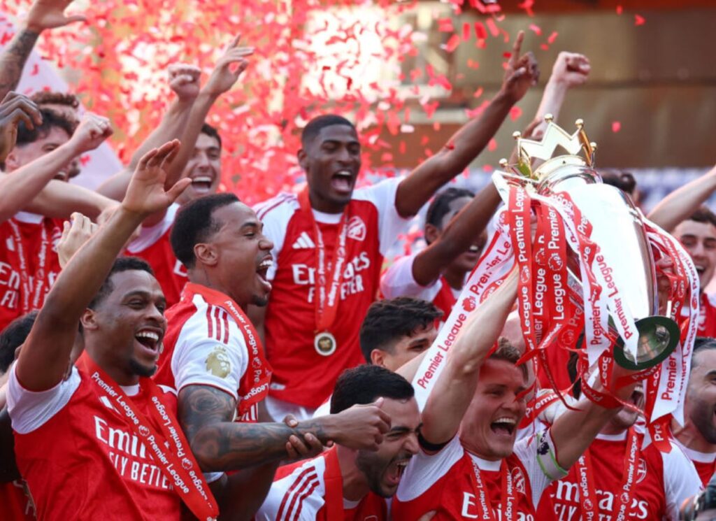 Arsenal head into the final as Premier League champions