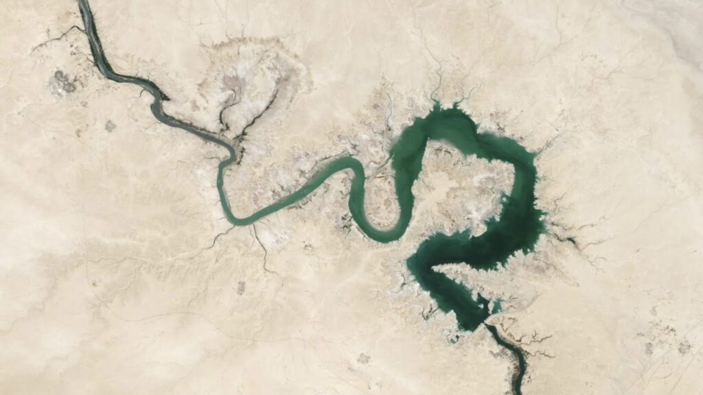 The biblical Euphrates River is drying up: prophecies of Armageddon are becoming reality. Photo.