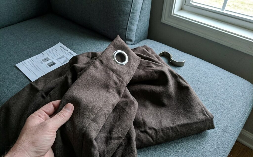 Blackout curtains for any window size. Very dense curtains for those who love being in the dark. Photo.