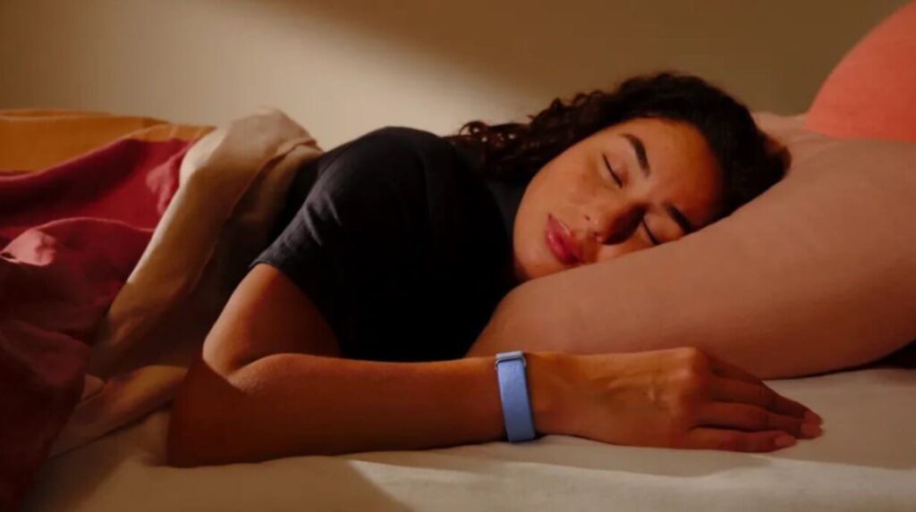 Despite the lack of a screen, the band excellently tracks sleep and other activities