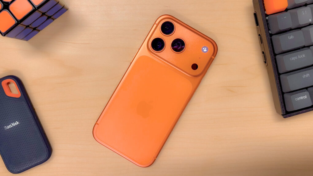 Why the European version of iPhone 17 is more convenient for Russia. European iPhone 17 versions have the fewest restrictions, but they cost more. Photo.