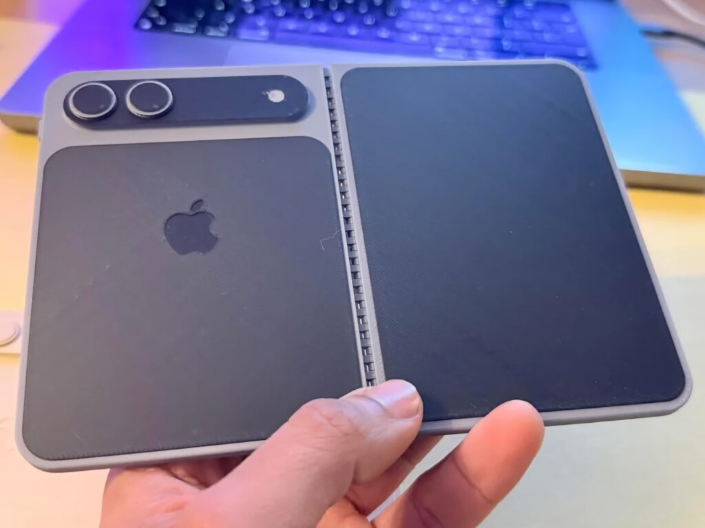 What will be inside the foldable iPhone Ultra. iPhone Ultra will be designed so that practically anyone can repair it. Photo.