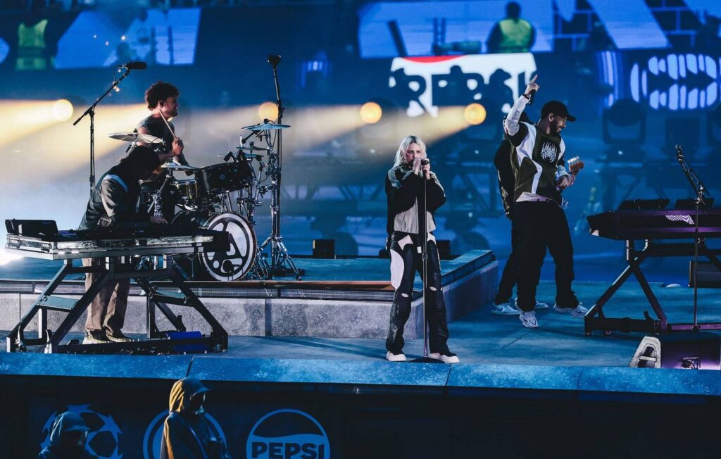 Last year, Linkin Park entertained fans at the warm-up show
