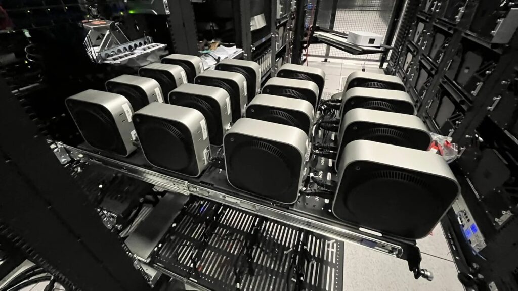 Why the Mac Mini M4 Disappeared from Sale. Multiple Mac minis are combined to increase power. Photo.