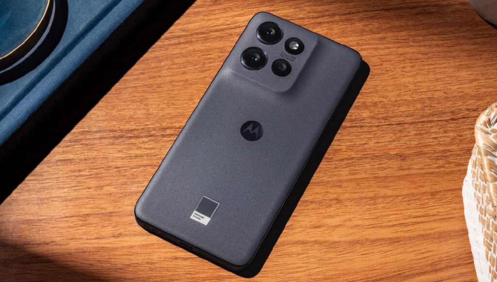 This mid-budget model will definitely not leave anyone indifferent