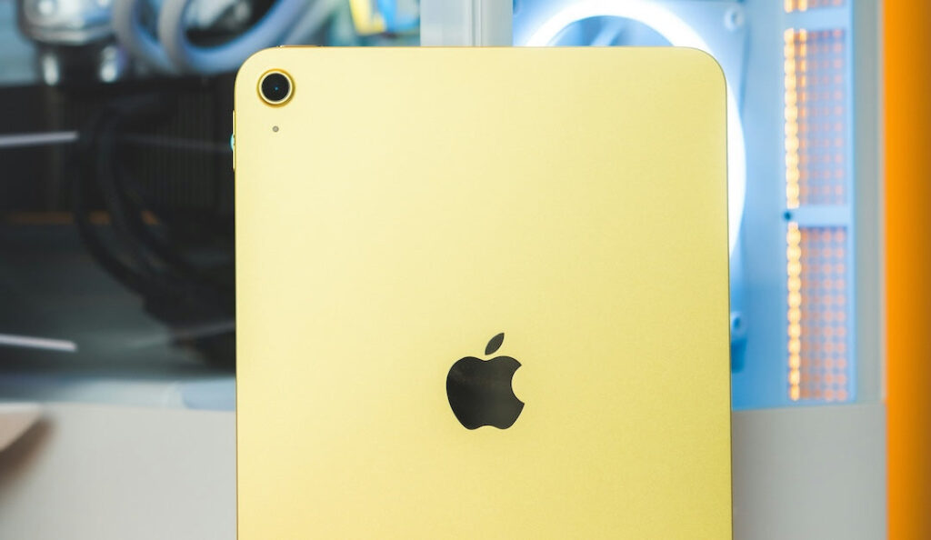 The base iPad won't even get a design change