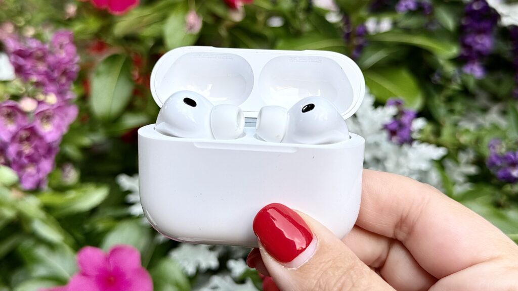 Stop using AirPods as regular earbuds: 3 features you're probably missing