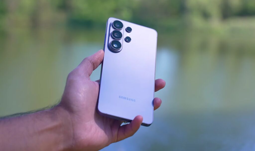 You can buy a flagship. The question is — which one. Image: SuperSaf