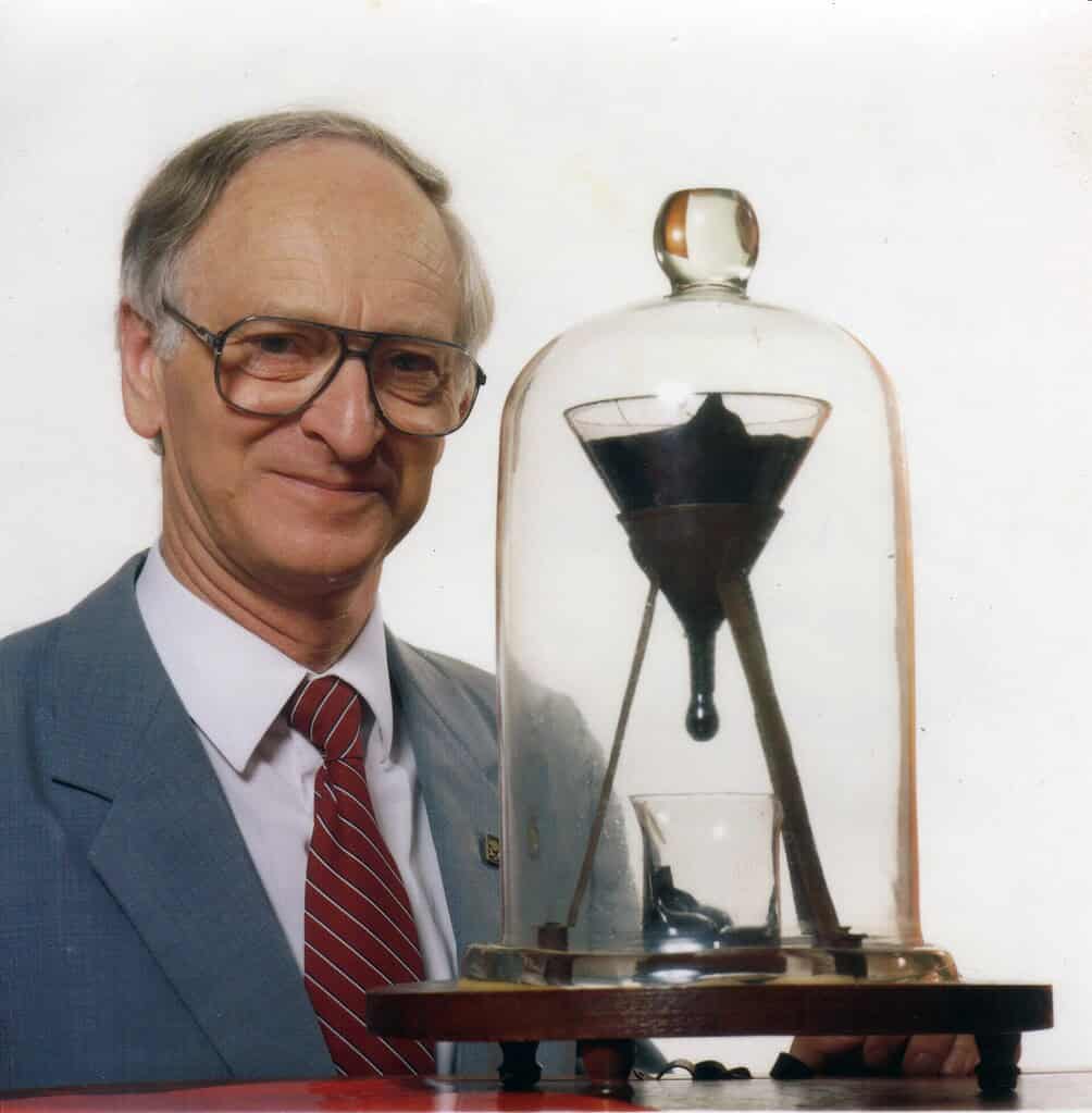Experiment custodian John Mainstone next to the apparatus