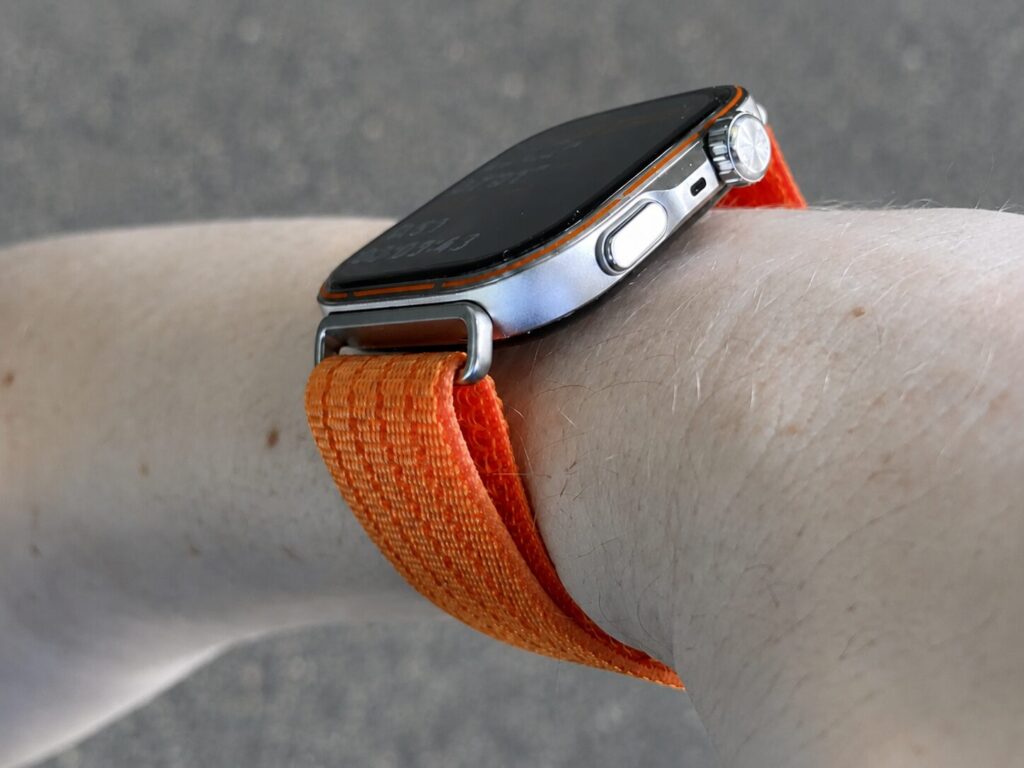 Very thin watch. And the curved side is a nice touch