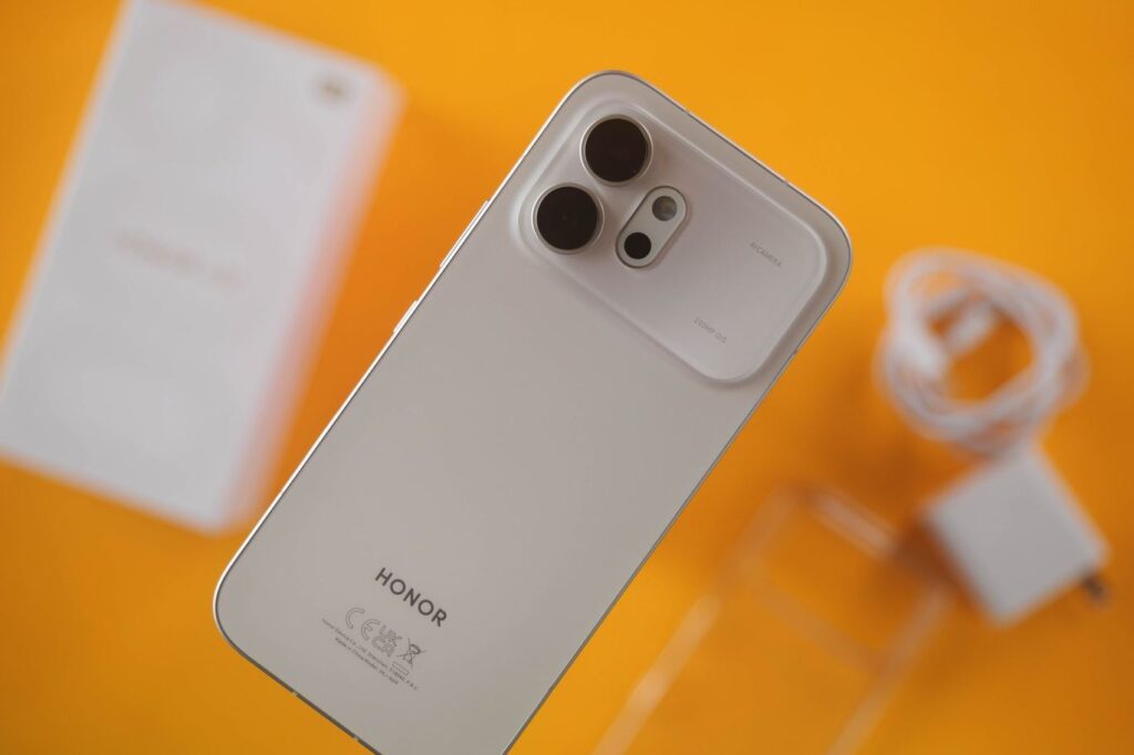 The 8/512 GB version is a big rarity in 2026