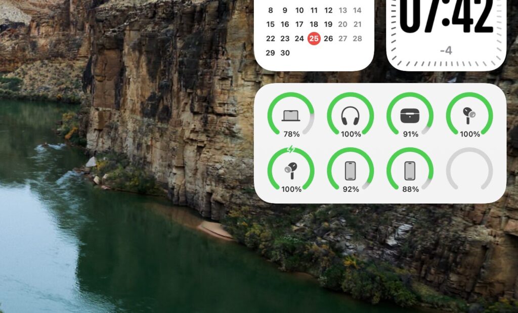 How AirBattery Works on Mac After Installation. You can create a convenient widget. Photo.