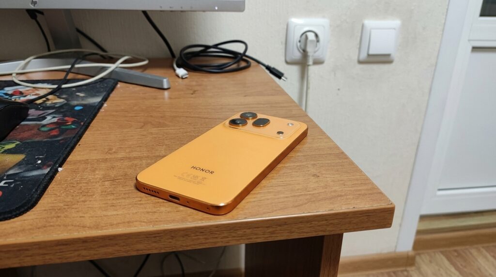 7000 mAh battery, 200 MP camera, IP69 protection — and all for the price of half an iPhone
