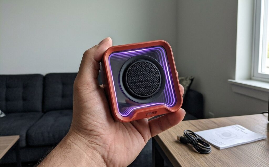 Small but honestly cleans the air