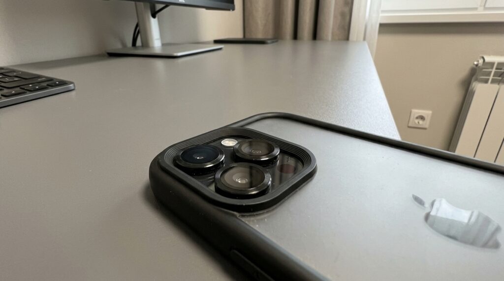 iPhone Camera Protection — I Put One on Every New Phone. For a hundred rubles — peace of mind that the lens won't get scratched by keys in your pocket. Photo.