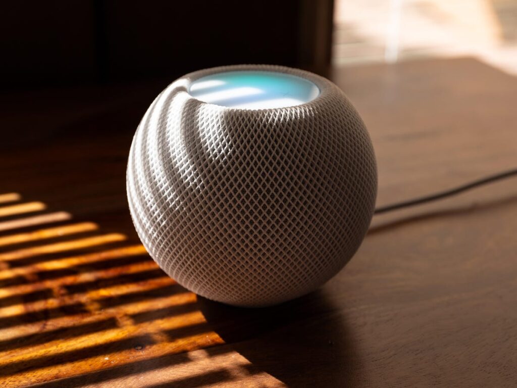 New Apple TV 4K and HomePod: What Changes with the Siri Update. And some will want a HomePod. Photo.