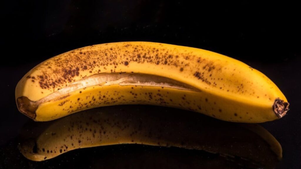Brown bananas don't need to be thrown away — you can make plenty of useful things from them. Photo.