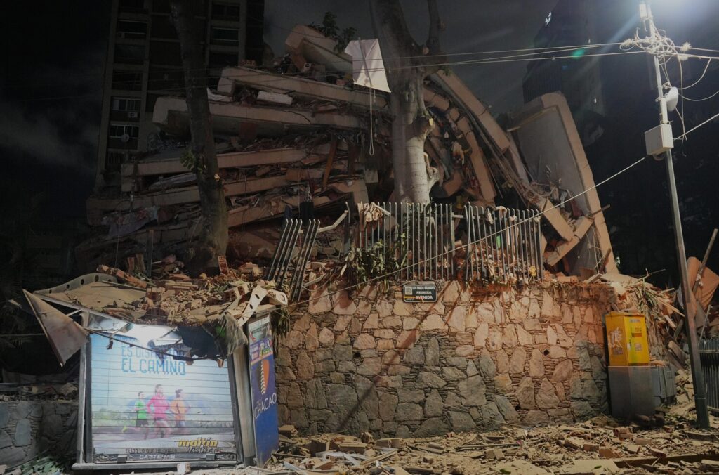A collapsed building after the earthquake in Venezuela. Photo source: Adrian Naranjo/AP. Photo.