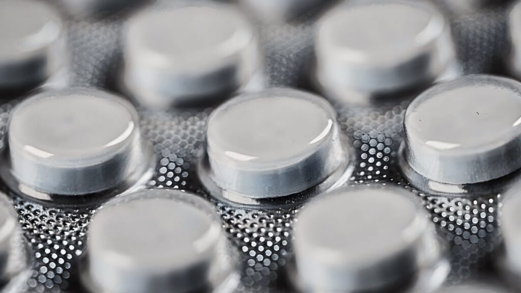 Ibuprofen: the popular painkiller is killing you, and doctors are silent