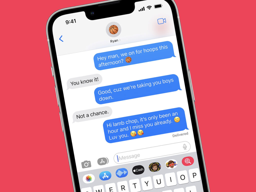How the iPhone hack through iMessage works. The message didn't even show up in chats. Photo.