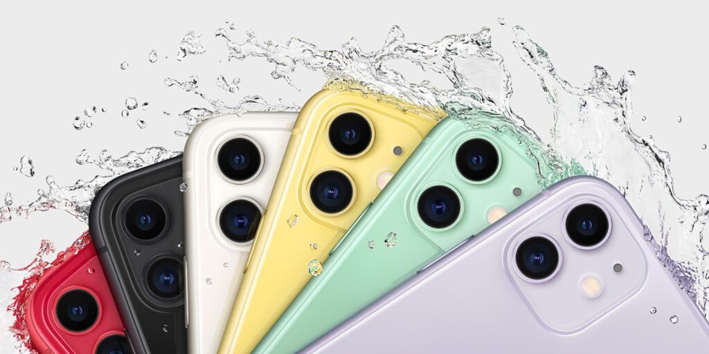 Which iPhones can be updated to the new iOS. Even the old iPhone 11 supports the iOS 27 update. Photo.