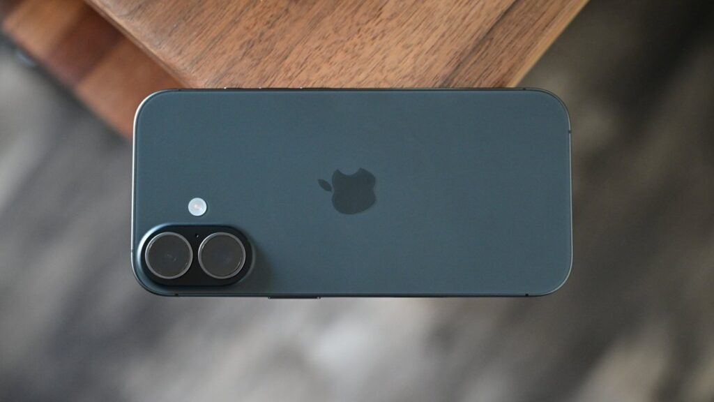 iPhone 18 will get 12 GB of RAM for Siri's artificial intelligence