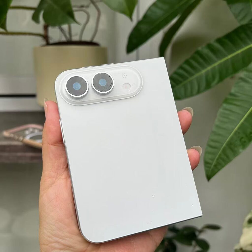 What is an iPhone Ultra dummy and why do people buy it. The appearance of the smartphone is based on leaks. Photo.