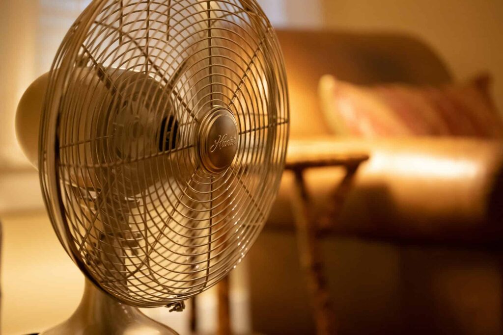 How a fan in heat can dangerously raise body temperature instead of cooling