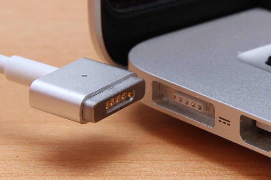 MagSafe Charging for MacBook: How It Works. MagSafe works differently in MacBook. Photo.