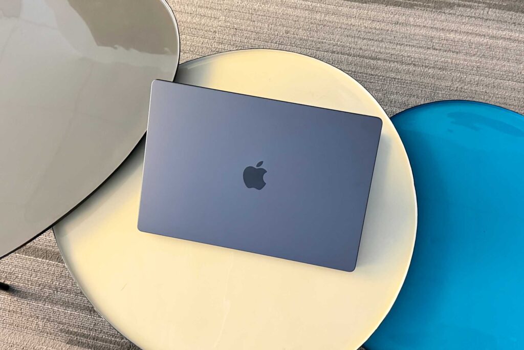 What's better: buy a Mac today or wait for new models. If you're planning to buy a device with a large amount of memory, it's better not to delay. Photo.
