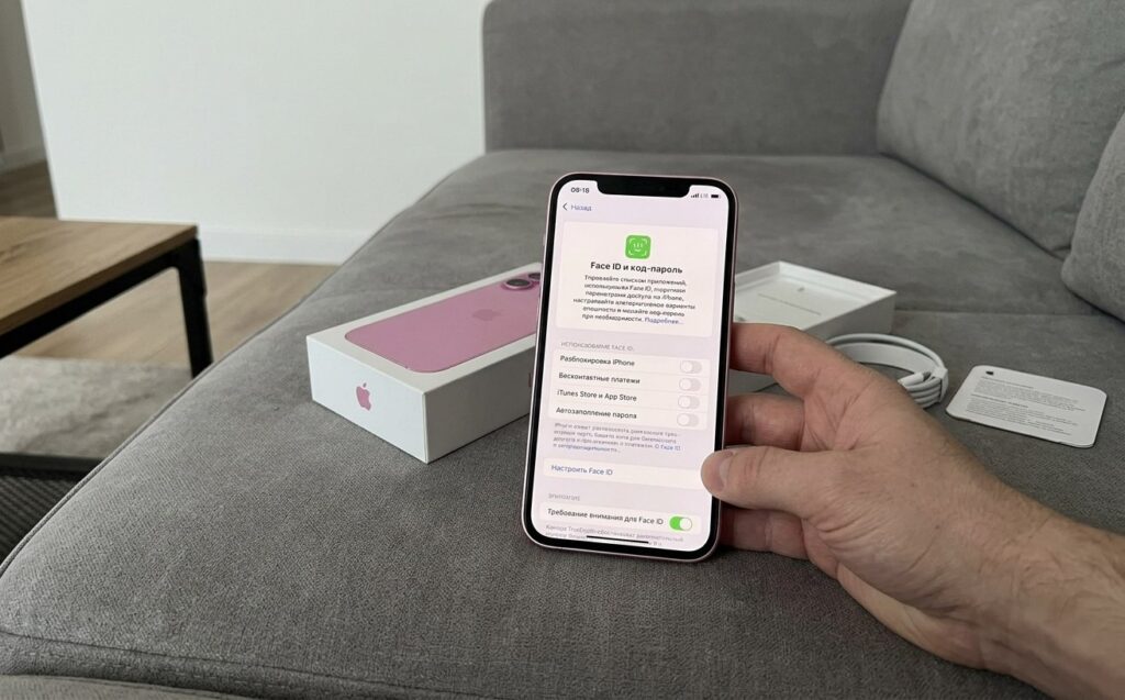 What's actually inside the iPhone XR. It actually works fine. But not as fast as a real iPhone 16. Photo.