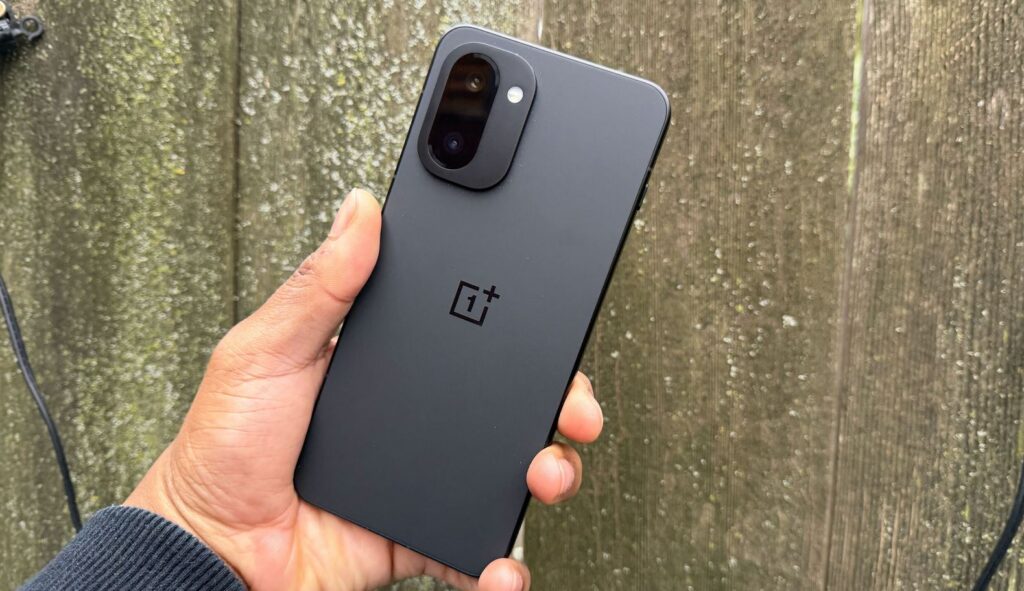 OnePlus 15R — a balanced option with a good chipset that won't be scared of Android 17