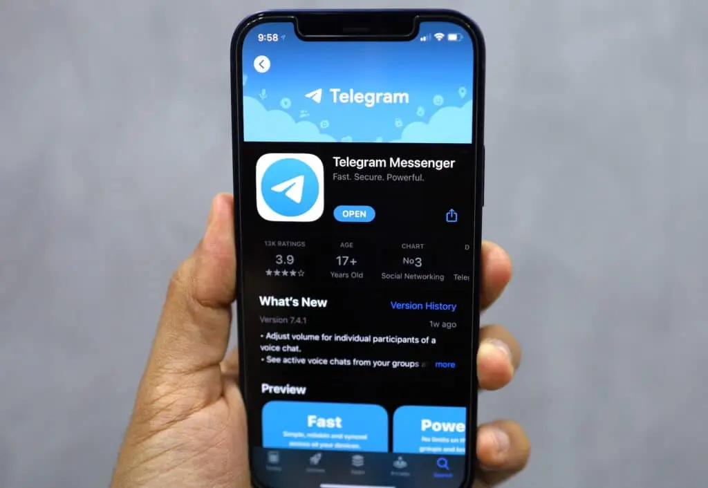 Telegram is trying to create its own push system, but there's still no alternative path on iPhone for now