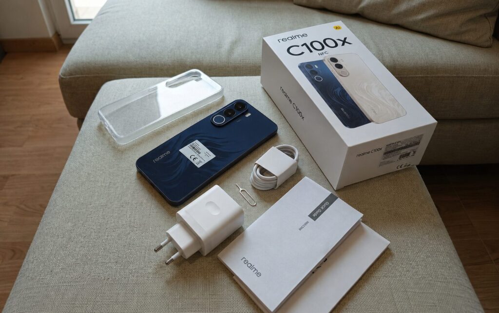 The smartphone comes with a solid package — thumbs up for that