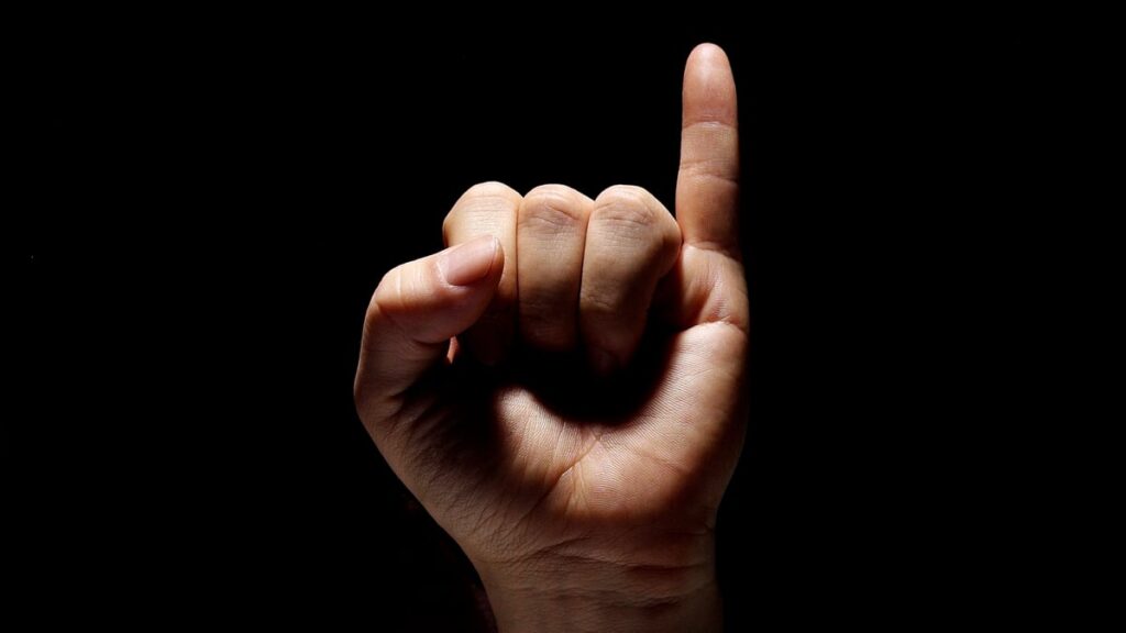 Wiggling Your Pinky Prevents Alzheimer's: Truth or TikTok Nonsense?
