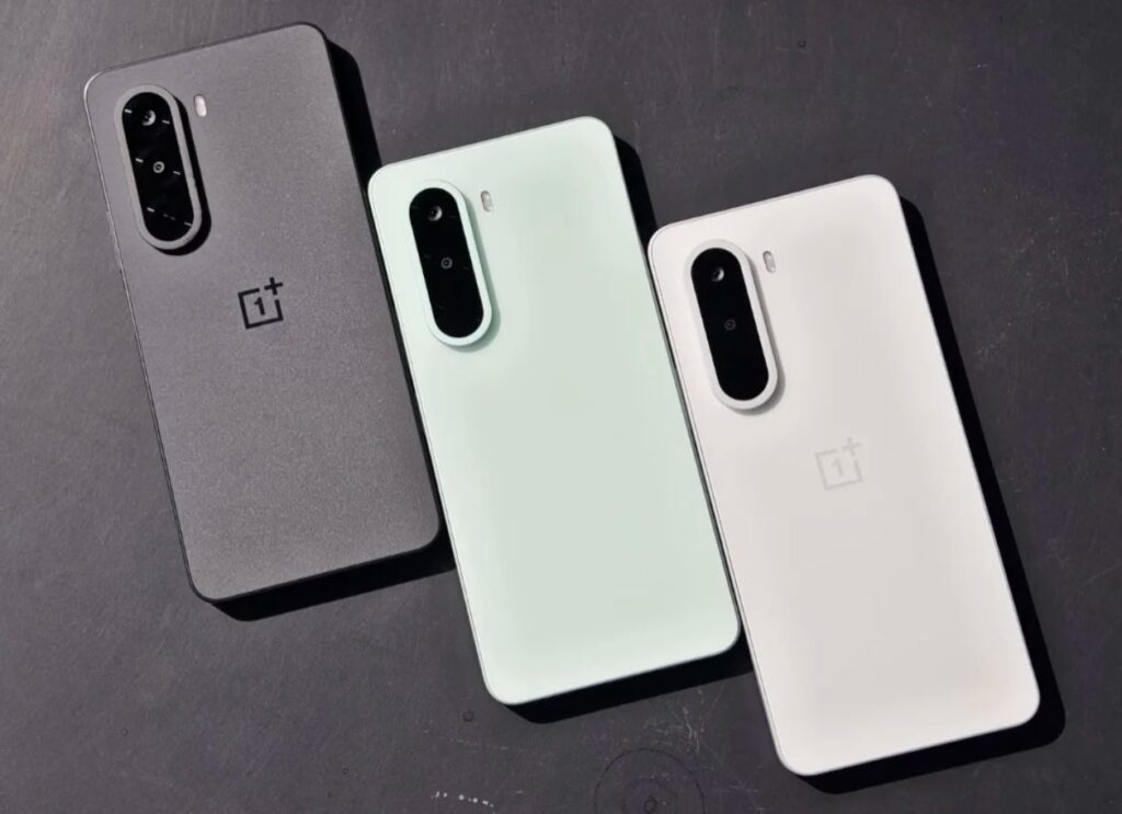 The base Turbo 6X looks a lot like a Samsung Galaxy