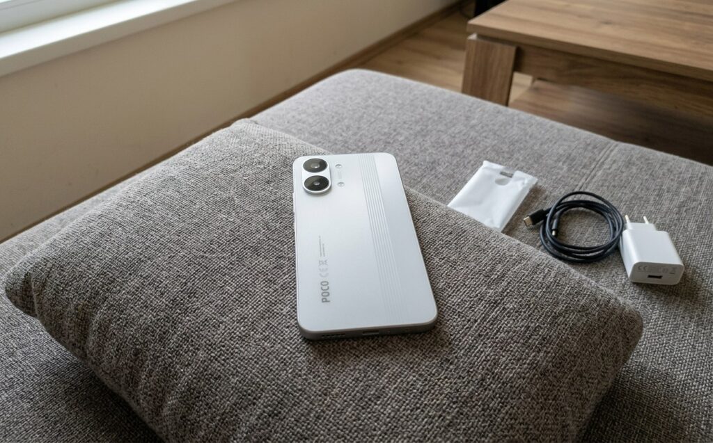 POCO X8 Pro Max — The most powerful POCO on sale. The new X8 Pro Max has no competitors in its price segment. Photo.