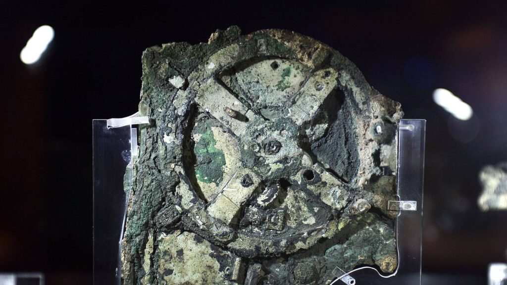 Antikythera mechanism, 205 BC. Photo.