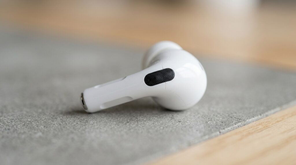 According to the concept, cameras could be placed in the stems of AirPods Pro