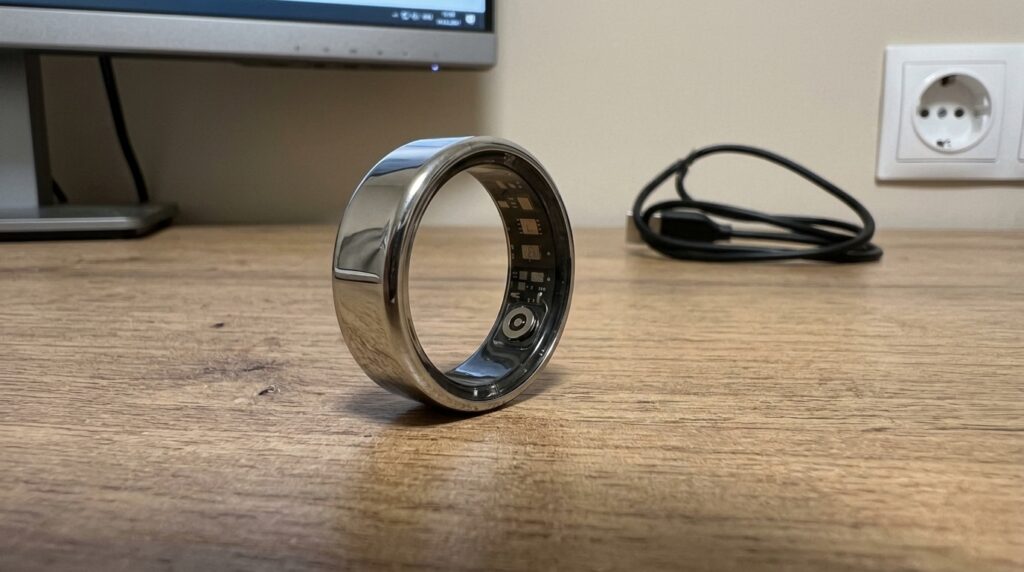 Been wearing it for three weeks — I forget it's even on my finger. Photo.