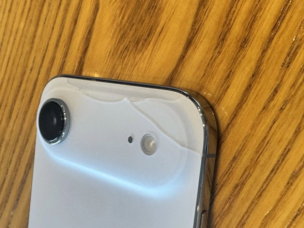 How iPhone Air camera protection differs from iPhone 17 Pro. The iPhone Air camera module is prone to cracking instead. Photo.