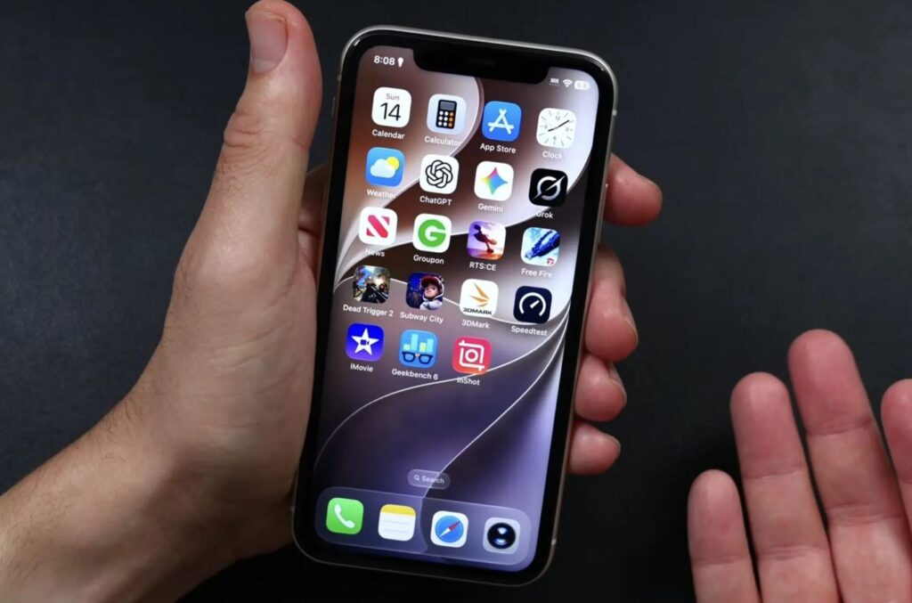 There's no point downloading iOS 27 on older phones