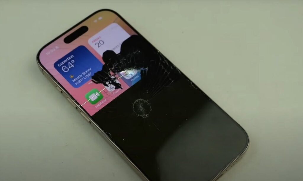 Does an iPhone break with a sound. There's practically nothing in an iPhone that can break with a sound. Photo.