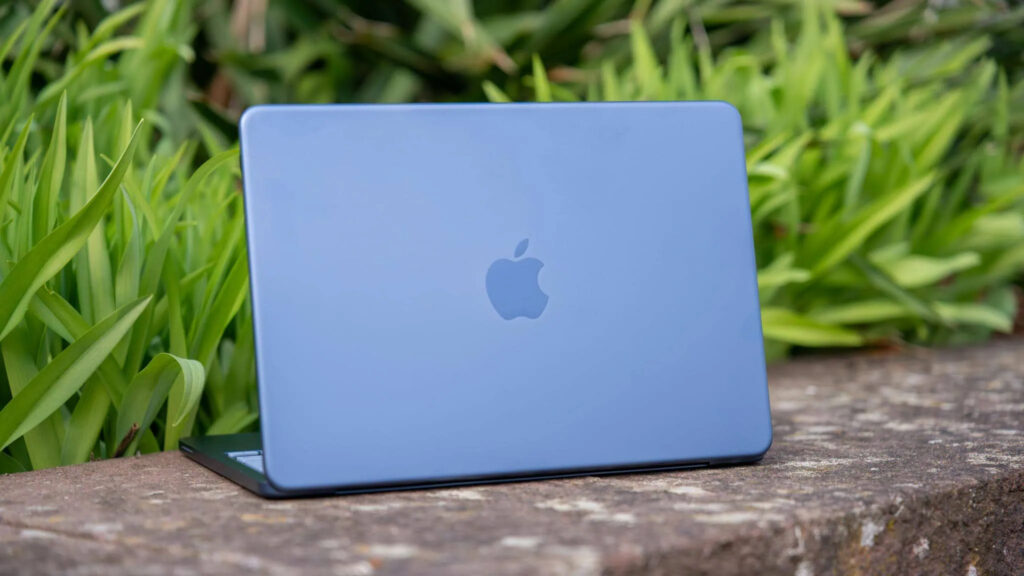 How dangerous are viruses for regular Mac owners. Regularly update macOS and pay close attention to where and what applications you download. Photo.
